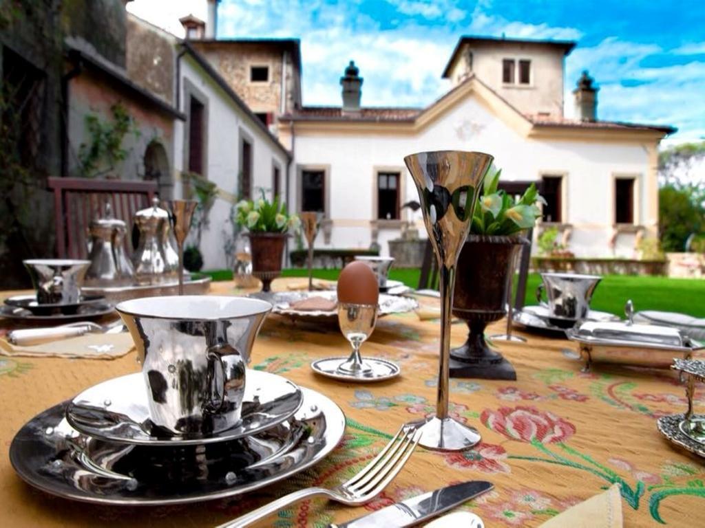 Villa Verecondi Scortecci Colle Umberto  Exterior photo