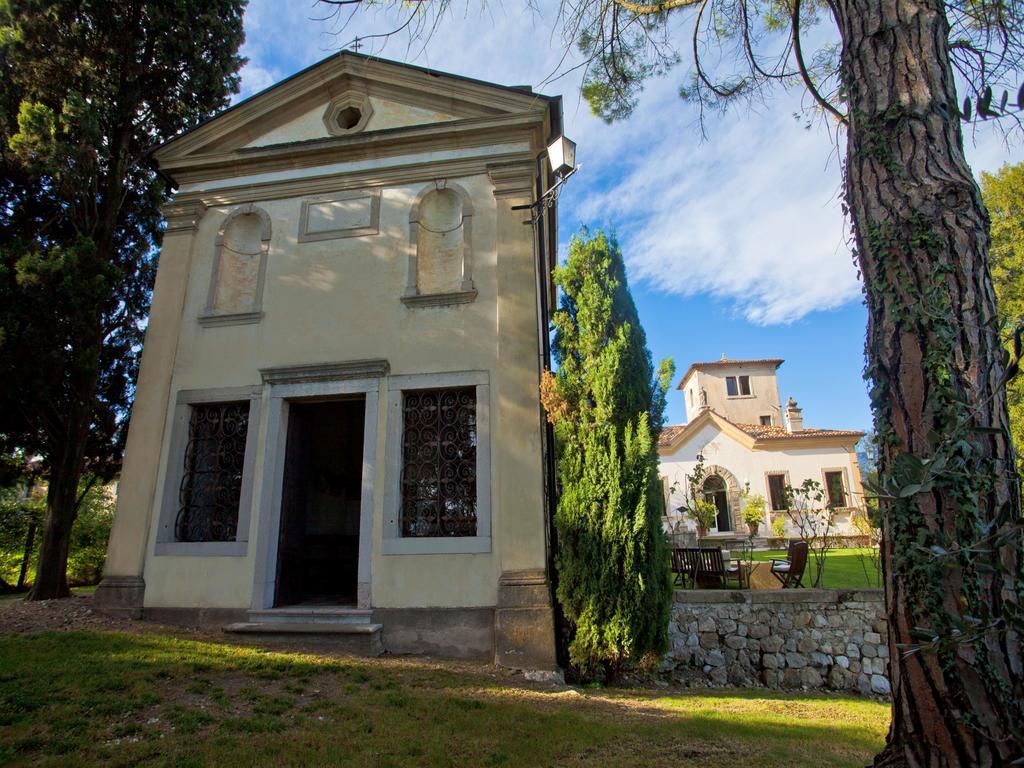 Villa Verecondi Scortecci Colle Umberto  Exterior photo